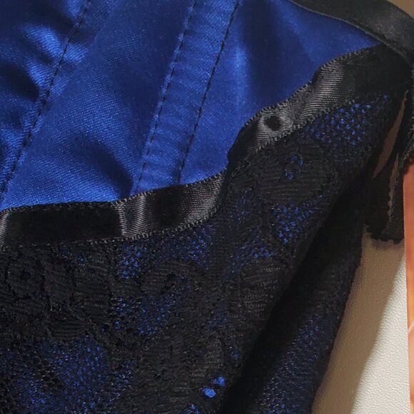 Blue Satin & Blac kace Bustier Corset – Size 34 (NWT) 💙 - Picture 5 of 7